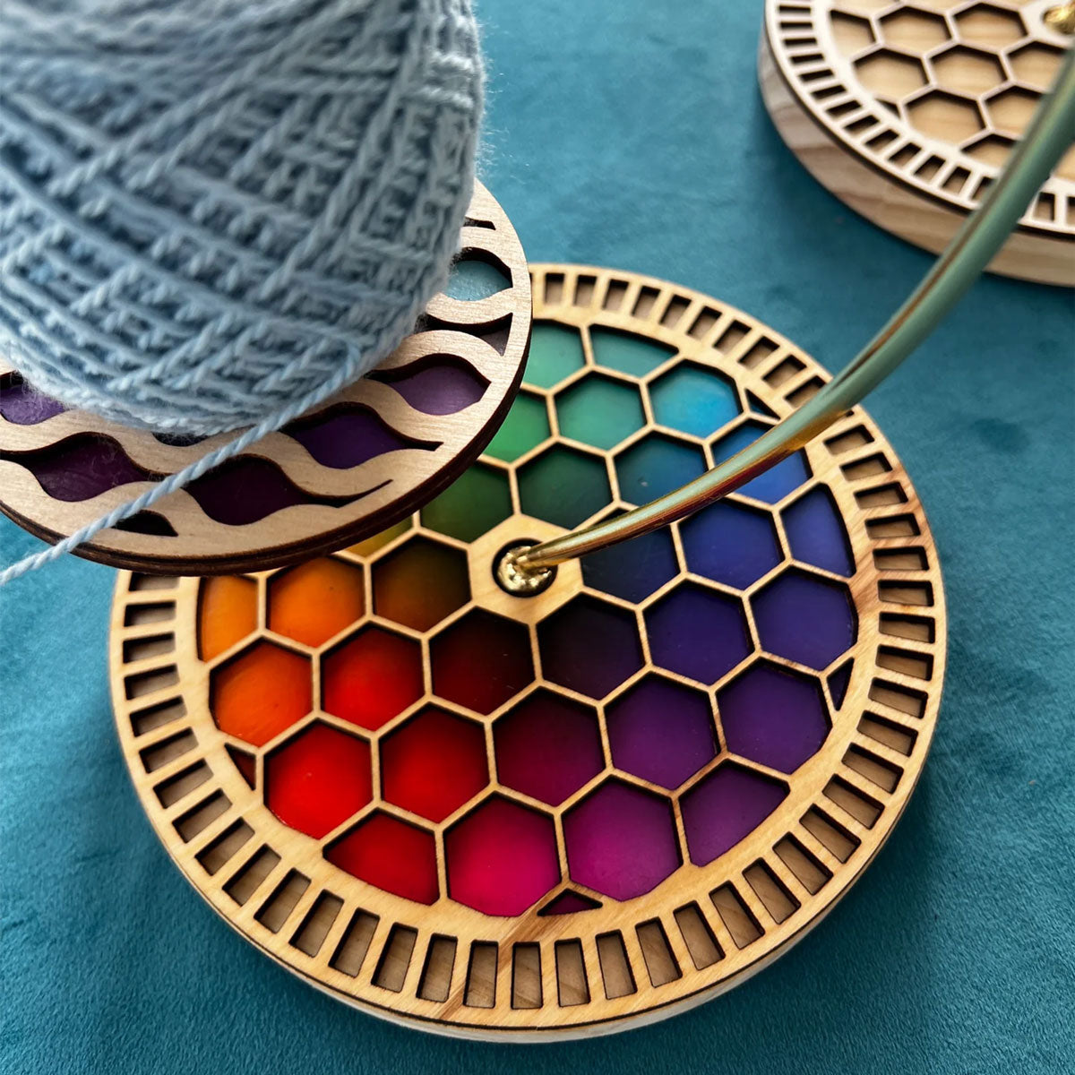 Lemonwood Rainbow Minder Minder - Stylish Fiber Arts Helper