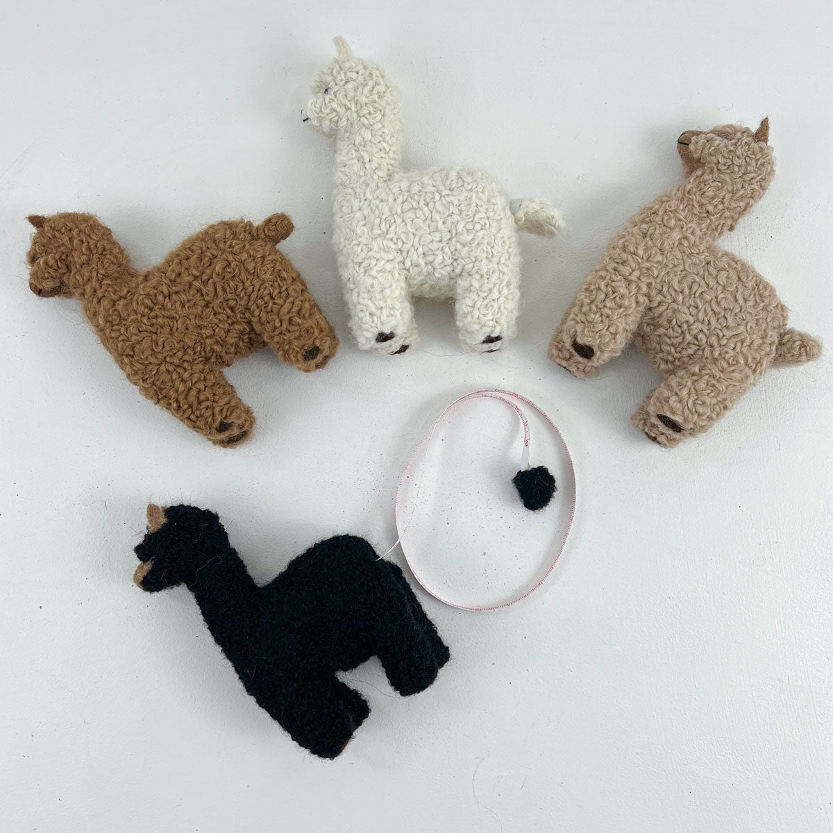 Jimmy Beans Wool Adorable Long Tail Alpaca Tape Measure - Lucy the Long Tail