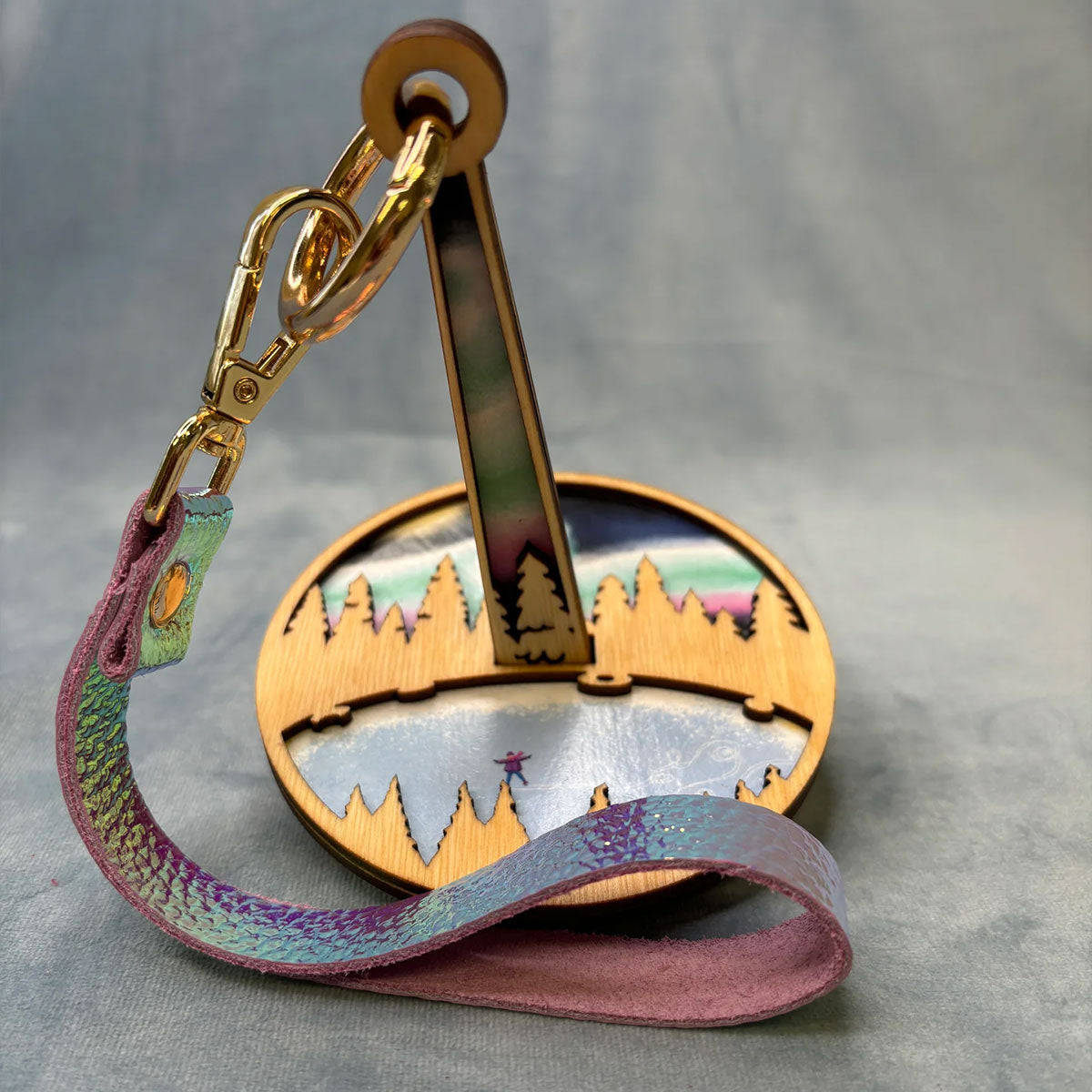 Lemonwood Yarn Box and Portable Mini Minder - Skate the Lights