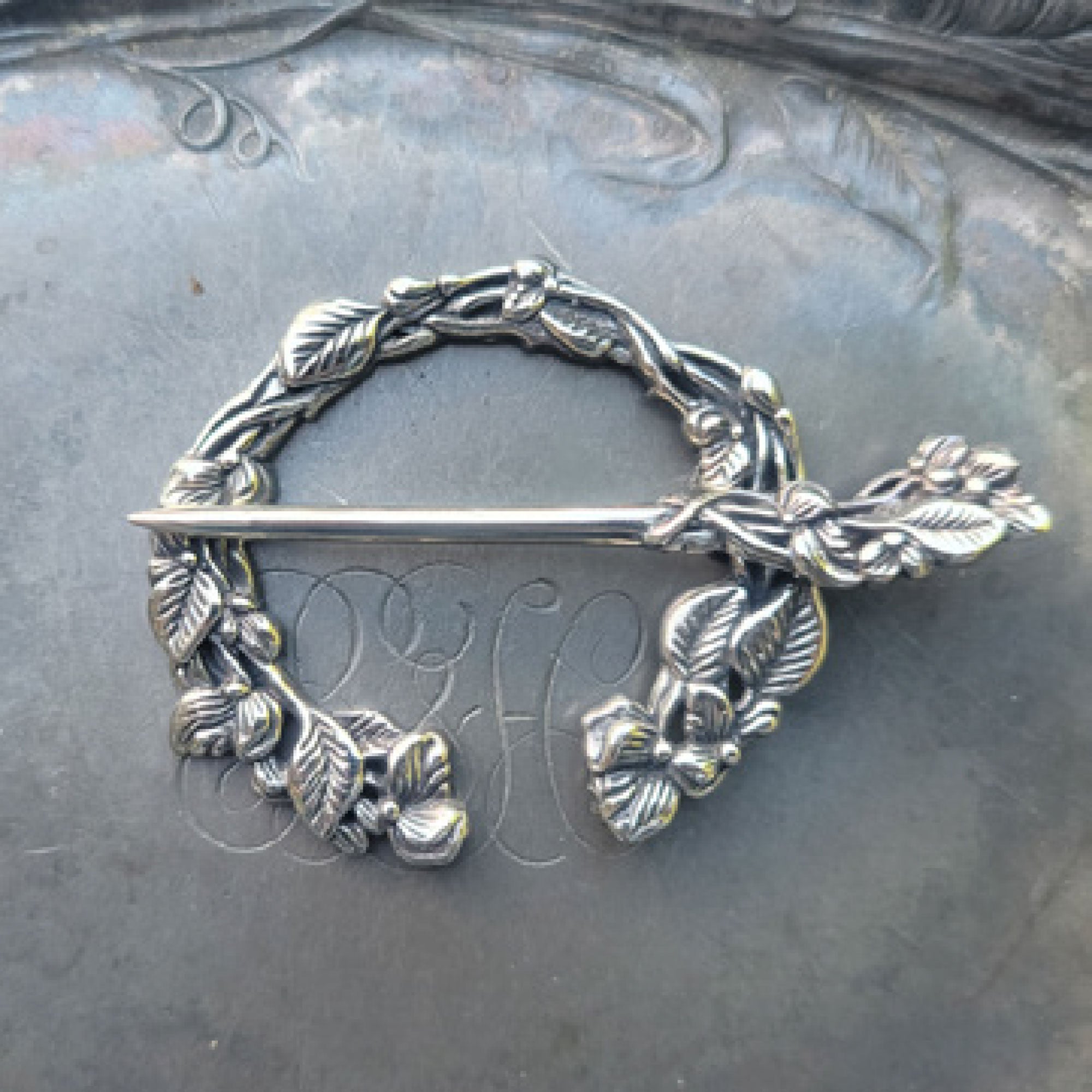 JUL Exquisite Sweet Pea Penannular Shawl Pins and Sticks - Hand - Polished Global Inspired Accessories