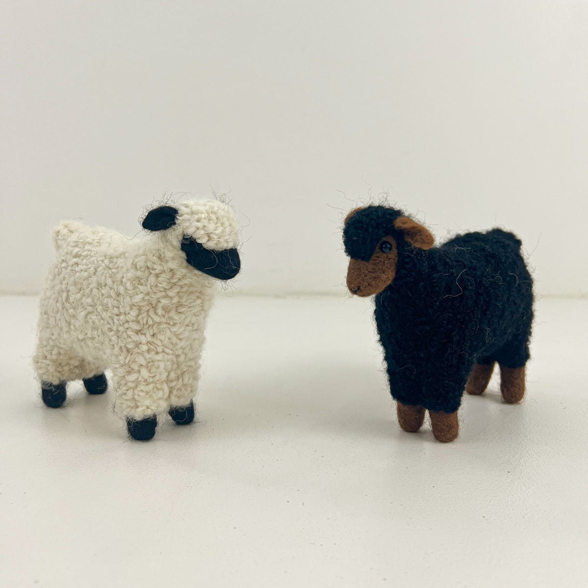 Jimmy Beans Wool Adorable Long Tail Lamb Tape Measures - Baaab the Long Tail in Black and White