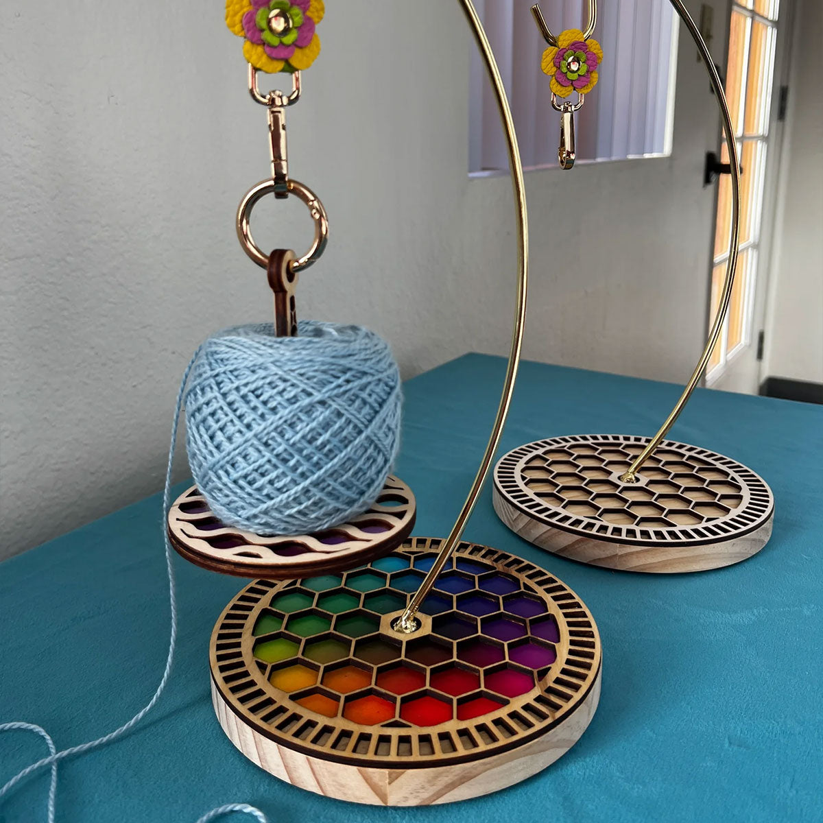 Lemonwood Rainbow Minder Minder - Stylish Fiber Arts Helper