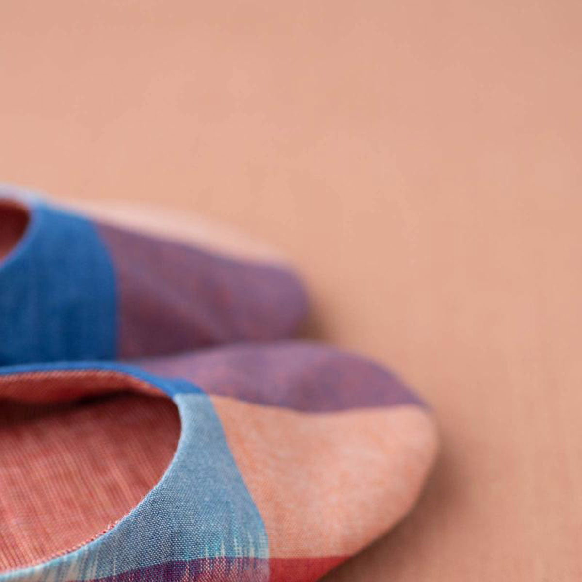 Madder Making - No. 11/ Dawn: A Bi - annual Themed Publication for Craft Enthusiasts