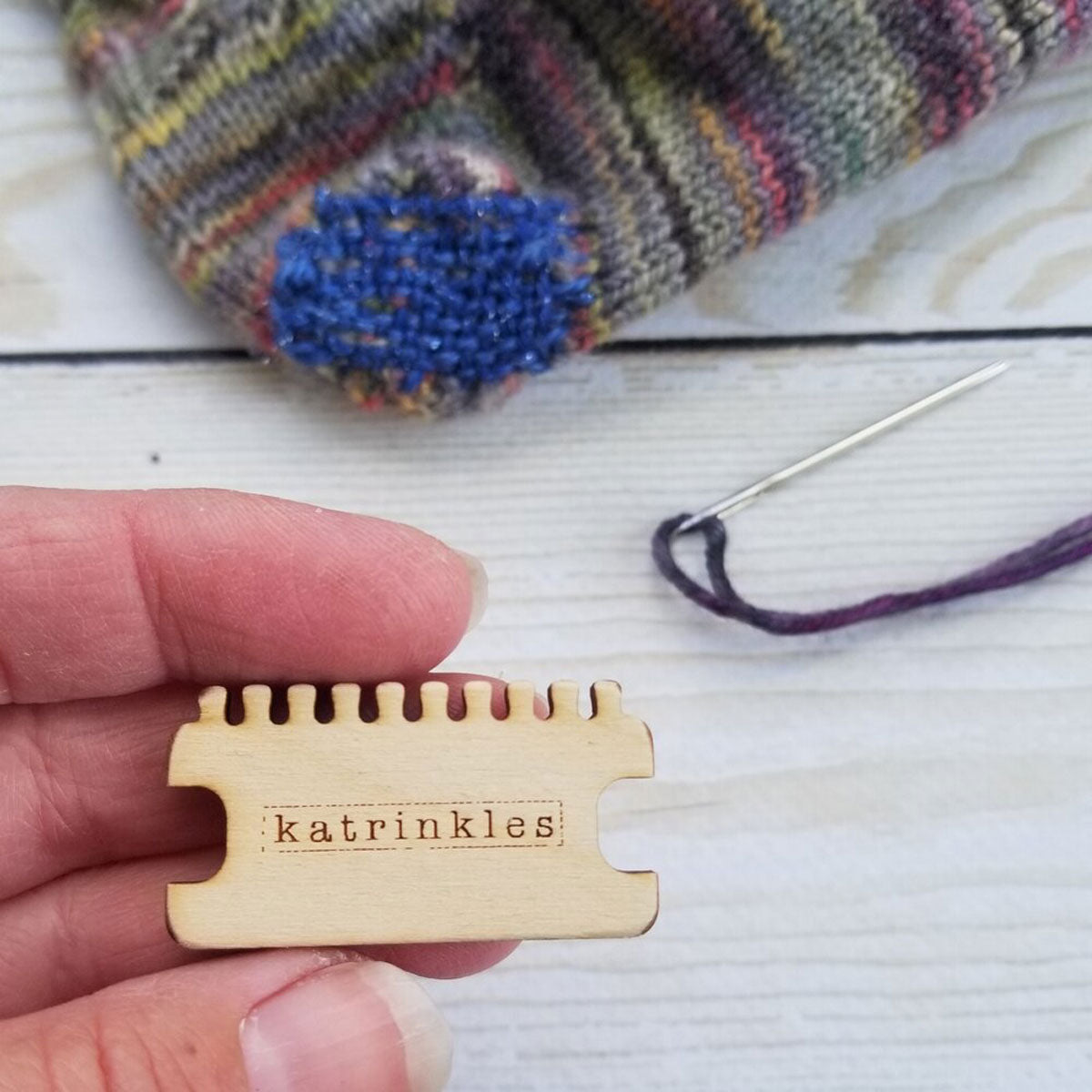 Original Katrinkles Darning and Mending Loom Kit - Ideal for Fixing Garments and Socks