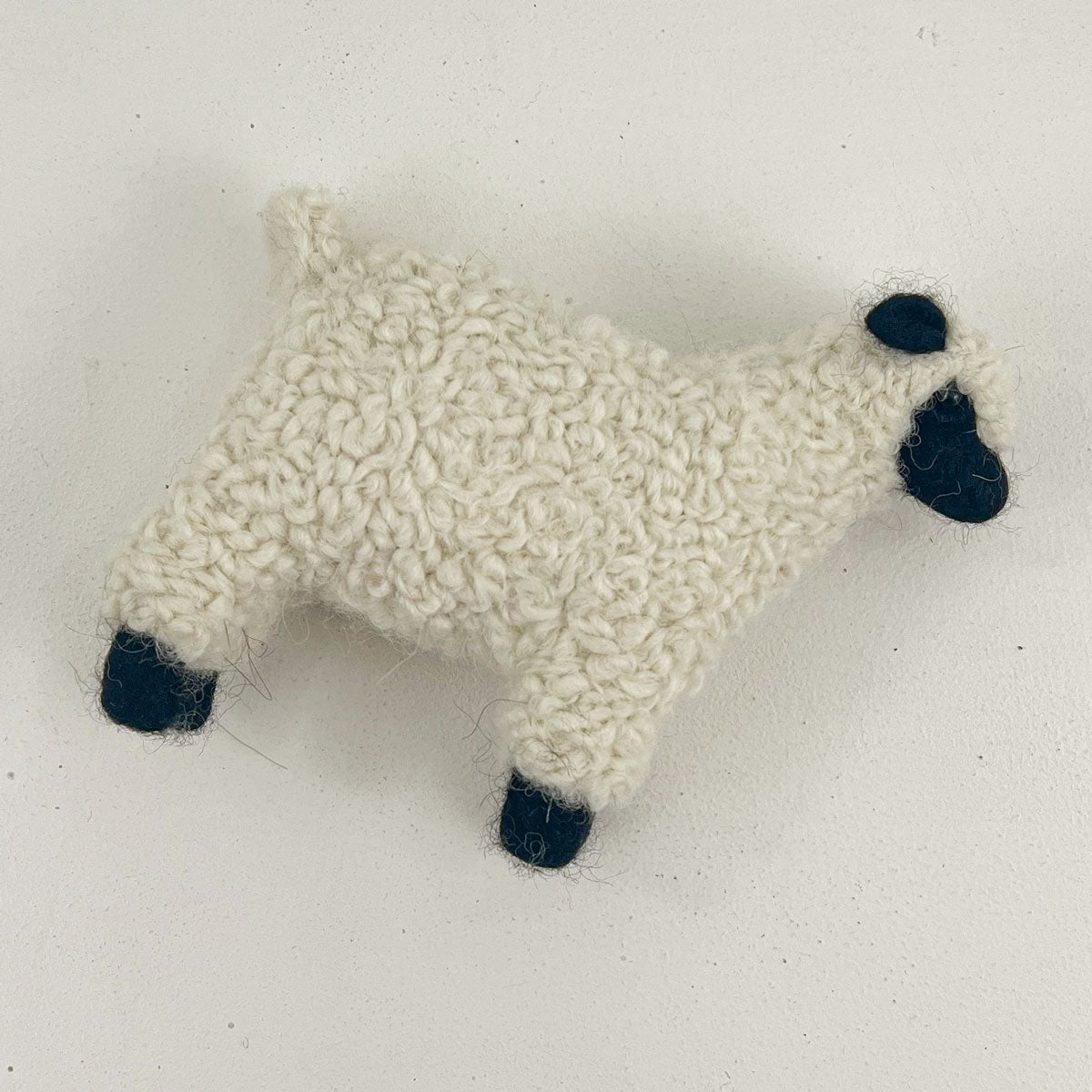 Jimmy Beans Wool Adorable Long Tail Lamb Tape Measures - Baaabara, Black and White