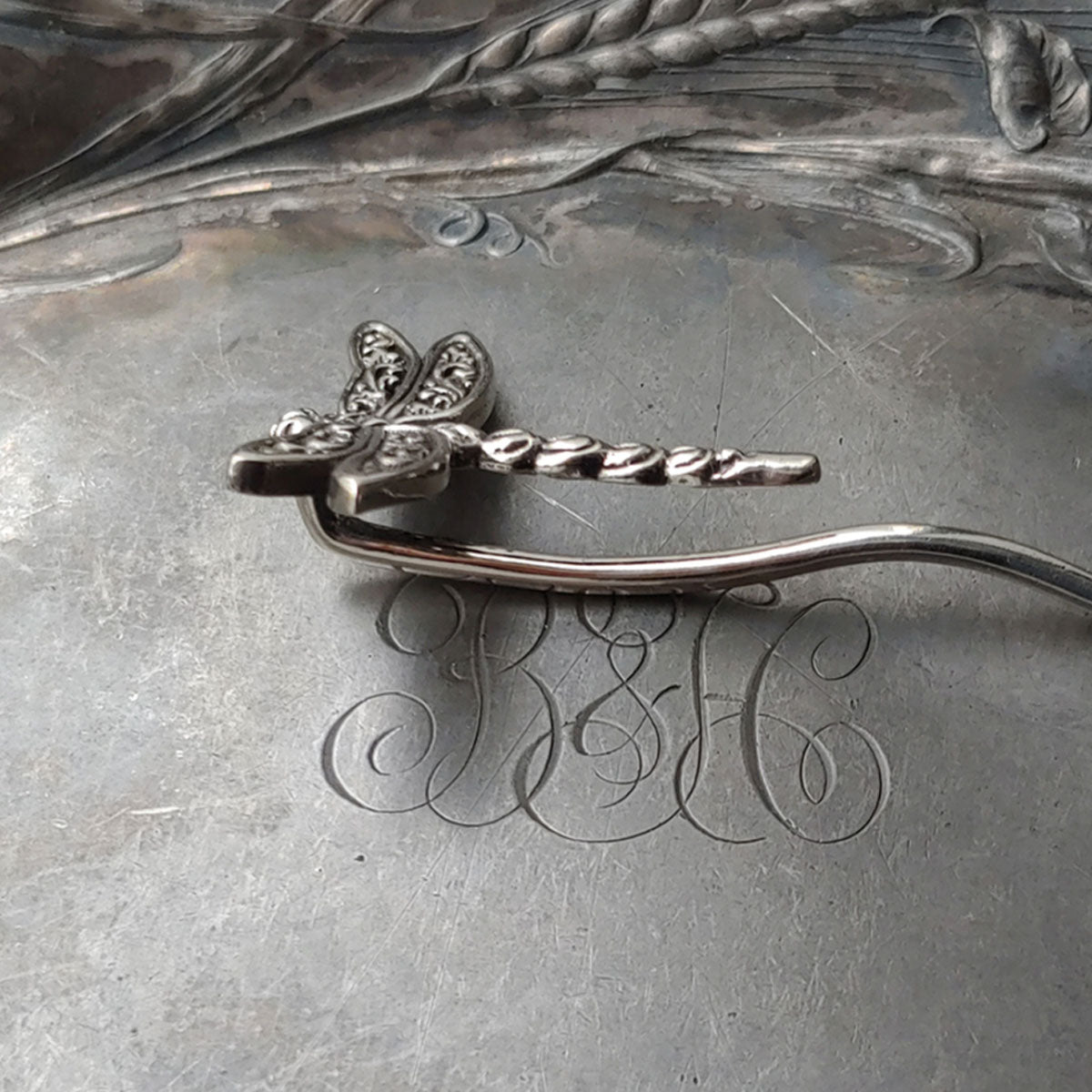Stylish JUL Dragonfly Shawl Stick - Hand - polished White Bronze or Brass Accessory