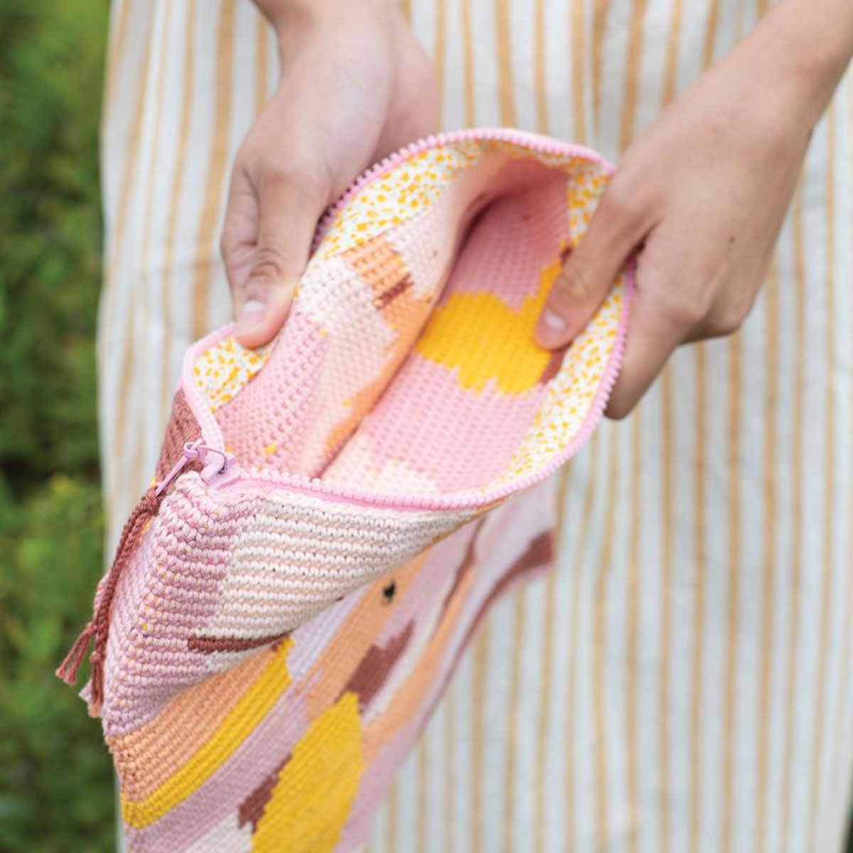 Madder Making - No. 11/ Dawn: A Bi - annual Themed Publication for Craft Enthusiasts