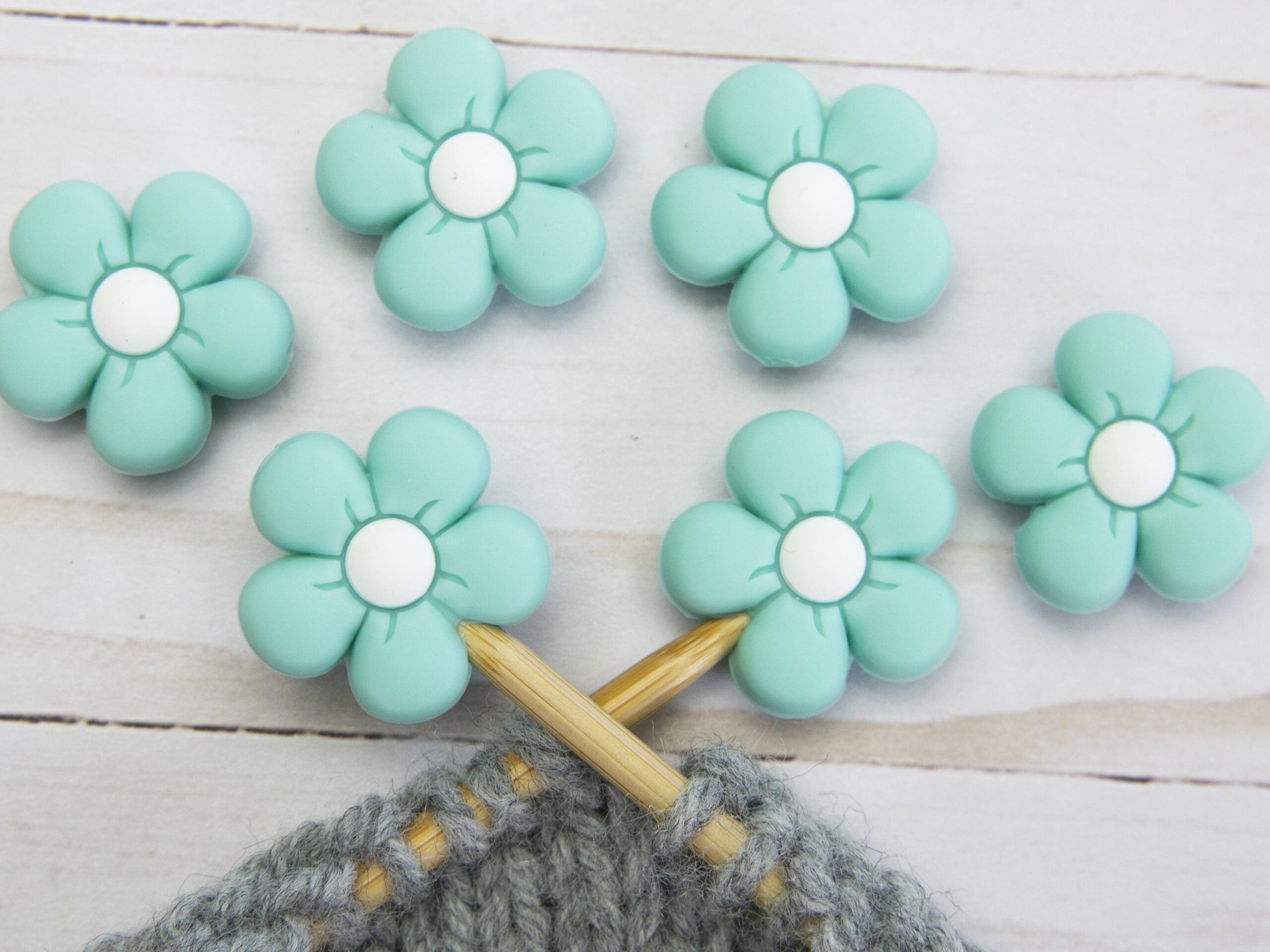 Fox & Pine Stitches Mint Flower Stitch Stoppers - Ideal Point Protectors for Knitters