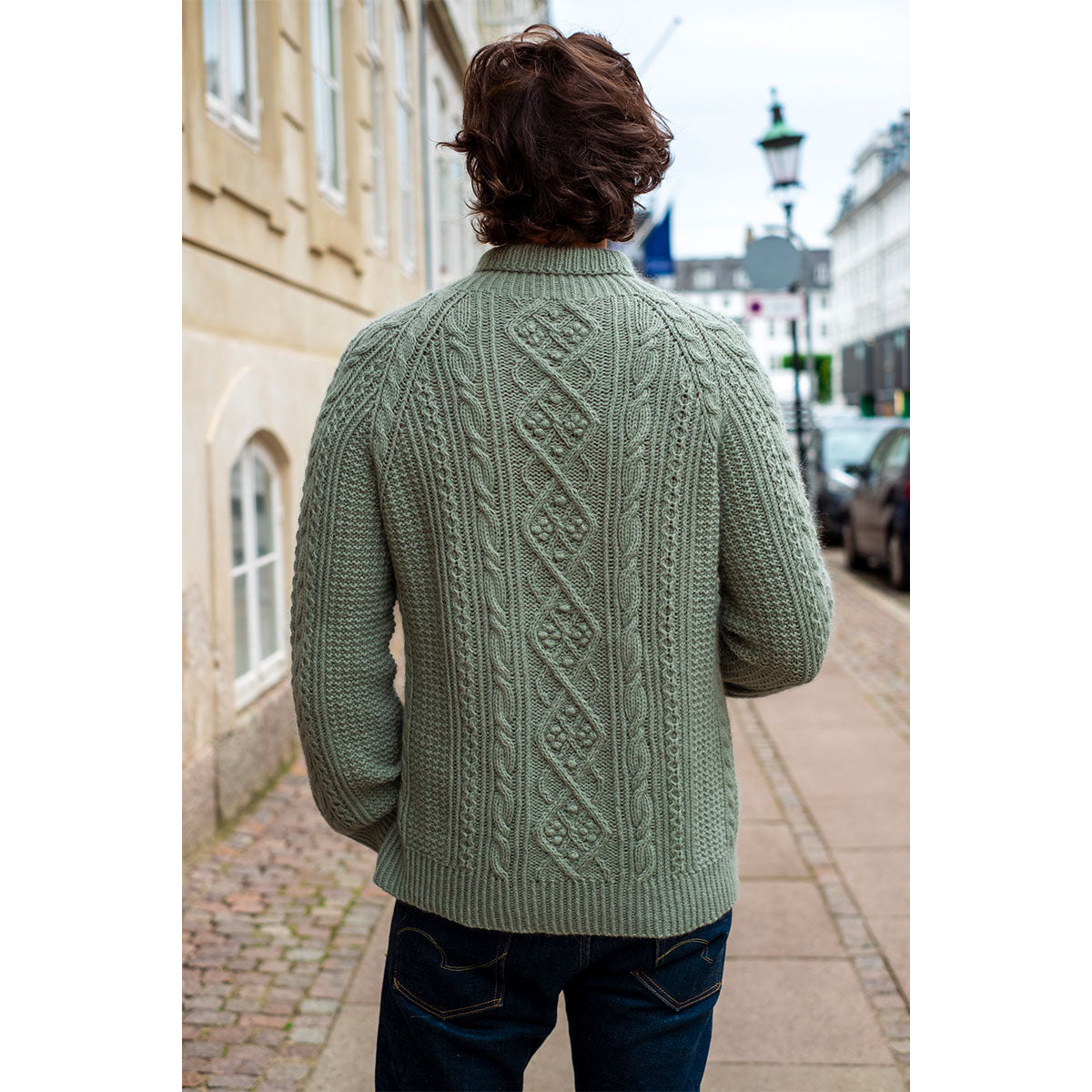Veronika Lindberg's Laine Magazine Books - Knits to Wear: Effortless and Stylish Patterns by Kutova Kika