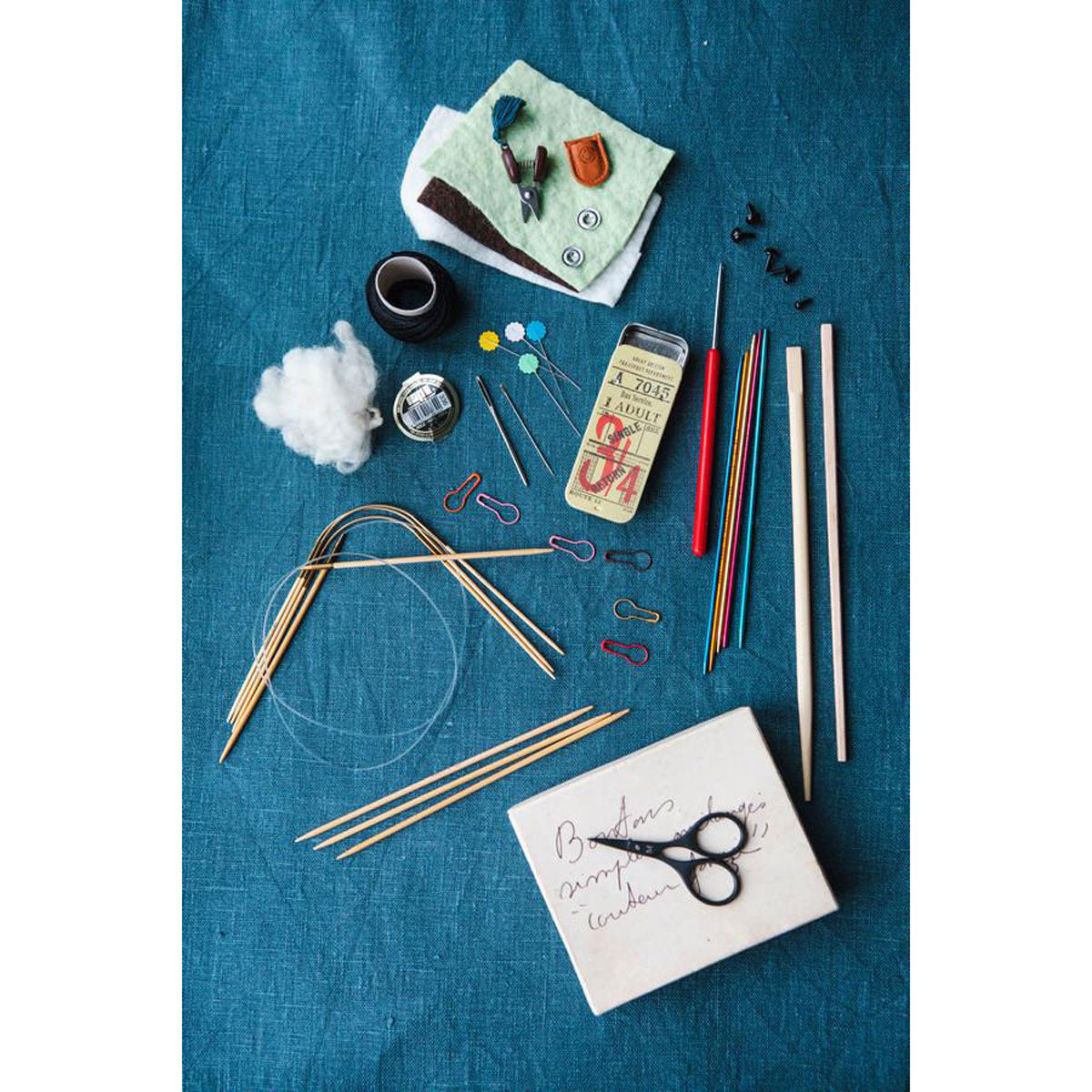Laine Magazine Mouche & Friends: Exclusive Seamless Knit Toys for Endless Love