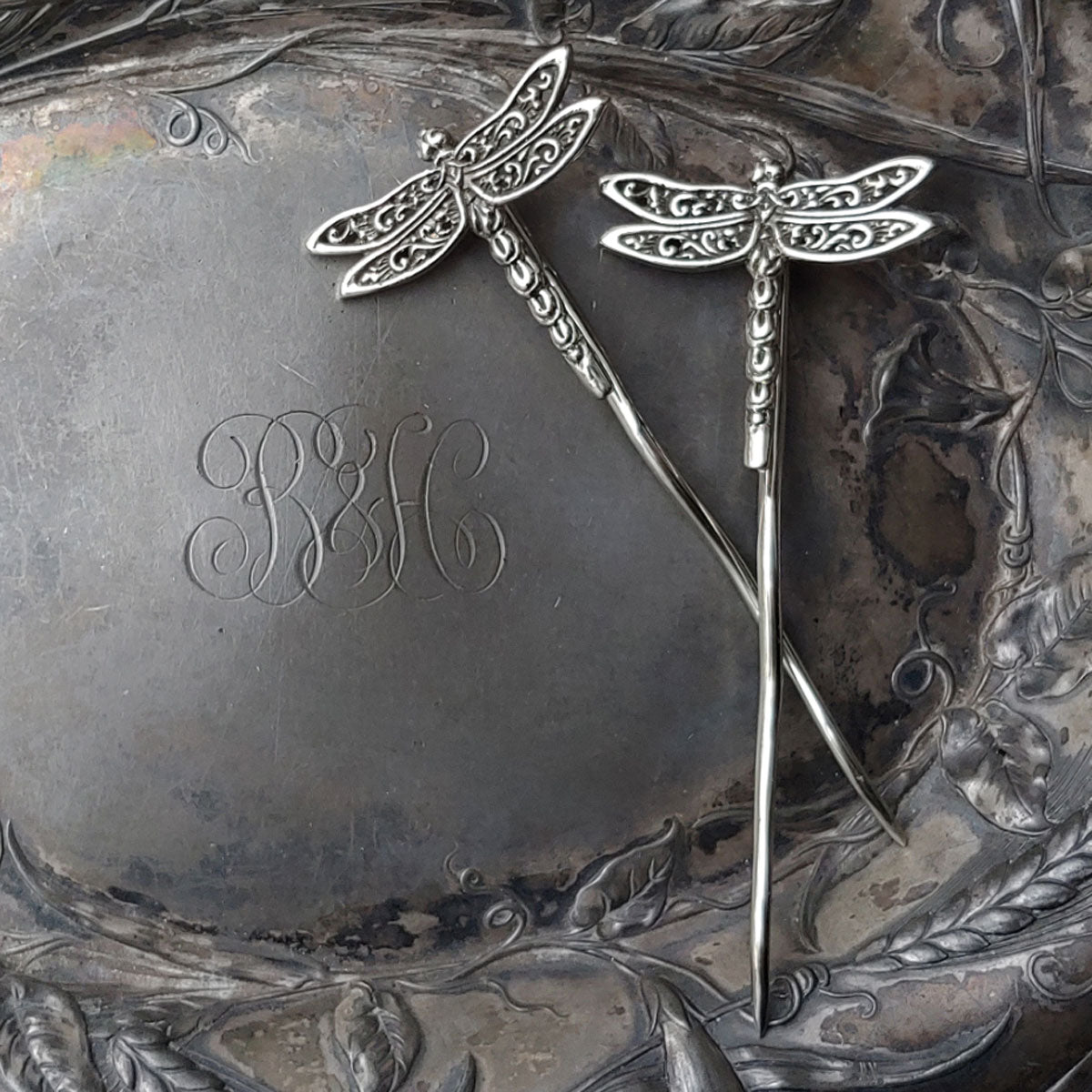 Stylish JUL Dragonfly Shawl Stick - Hand - polished White Bronze or Brass Accessory