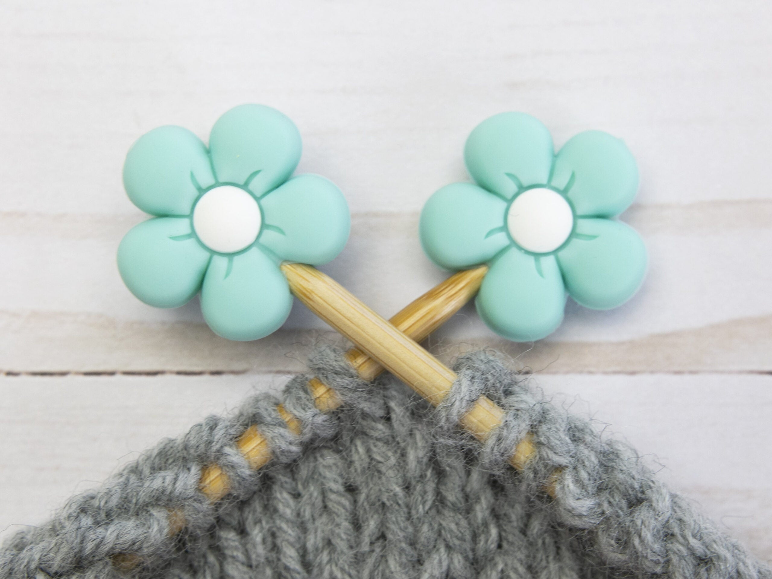 Fox & Pine Stitches Mint Flower Stitch Stoppers - Ideal Point Protectors for Knitters