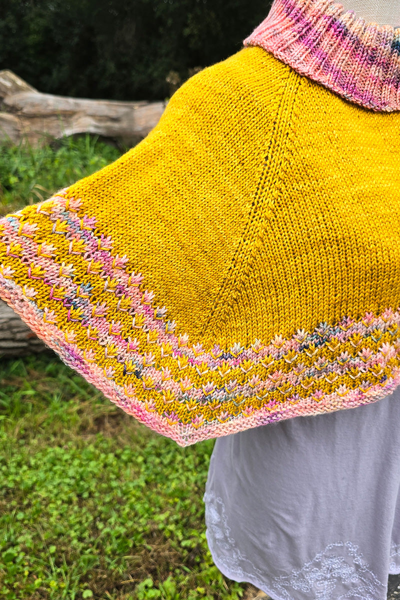 Dream In Color Pomona Knit Capelet Kit - Sunup & Amber Glass Shades