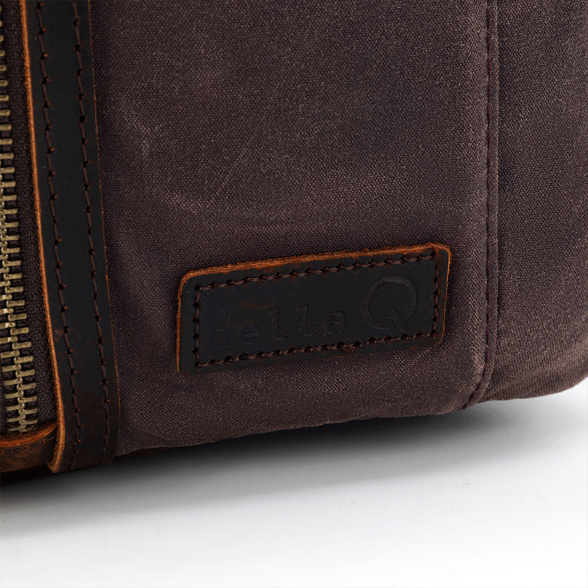 della Q Maker's Mini Cocoa Messenger - Stylish and Portable