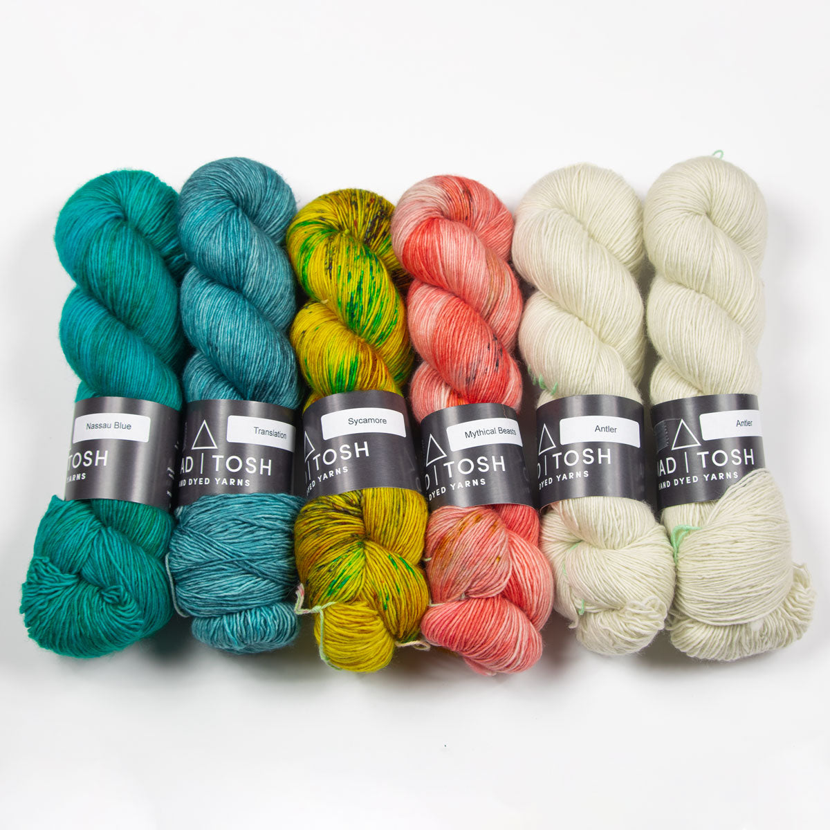 Cashmere Company R:E:D Rescue Endangered by Design Kits - Adorable R:E:D Polar Bear Knitting Kit for Children
