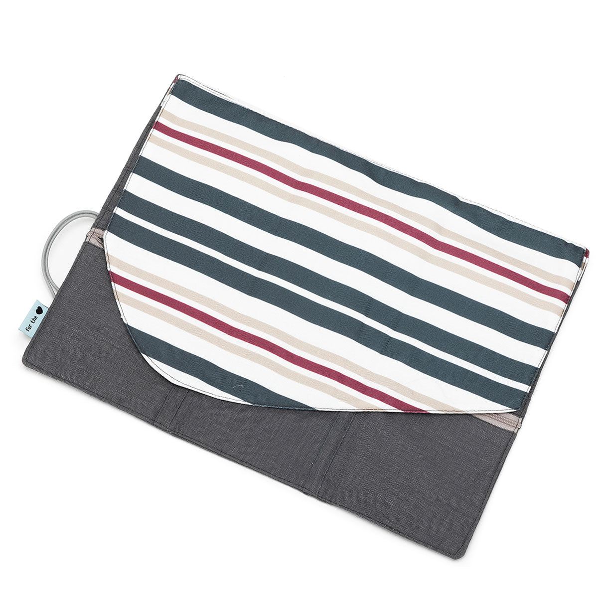 della Q Tri-Fold Circular Needle Case - 1145 - Premium Linen - Pebble for Organized Knitting