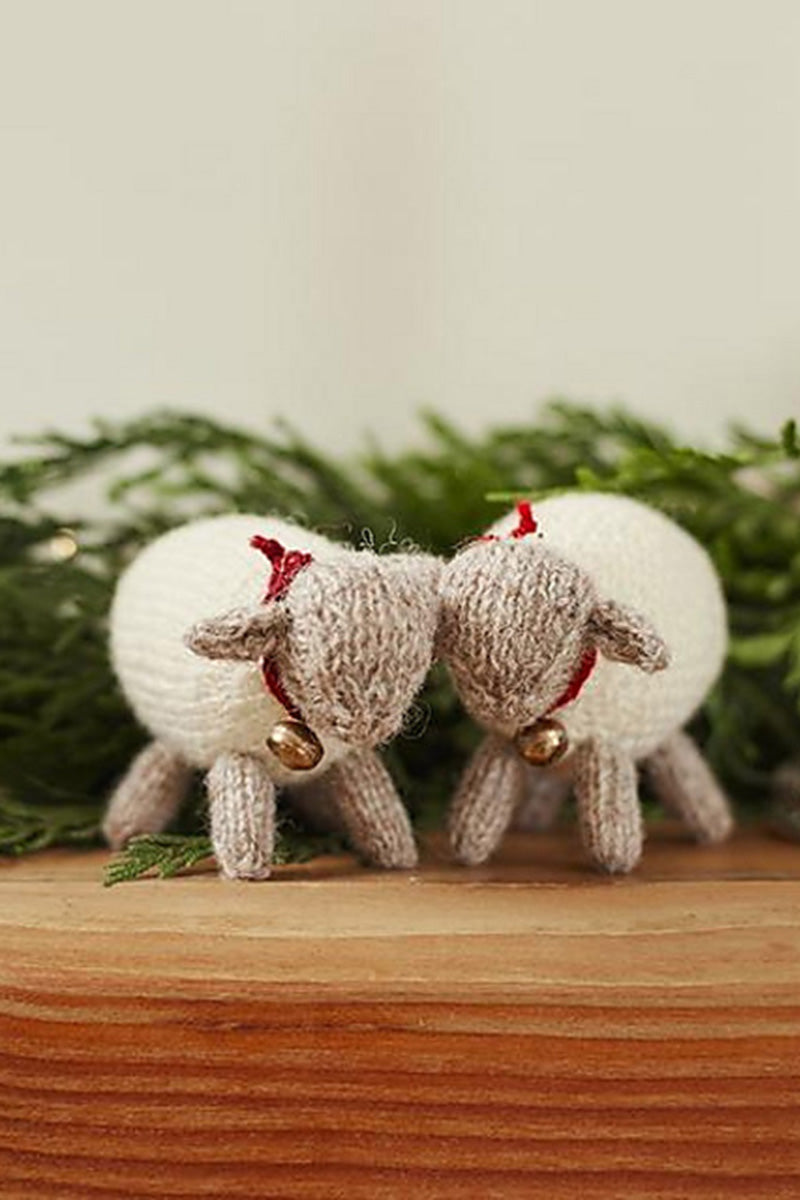 Jamieson's of Shetland Wooly Wee Sheep Knitting Kit - Ideal for Christmas Decor or Desk Companionship