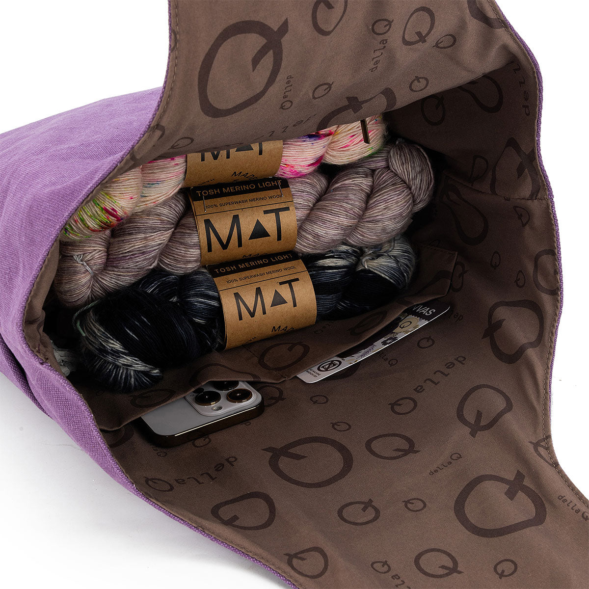 della Q Nora Bucket Bag - Plum: The Perfect Yarn and Craft Companion