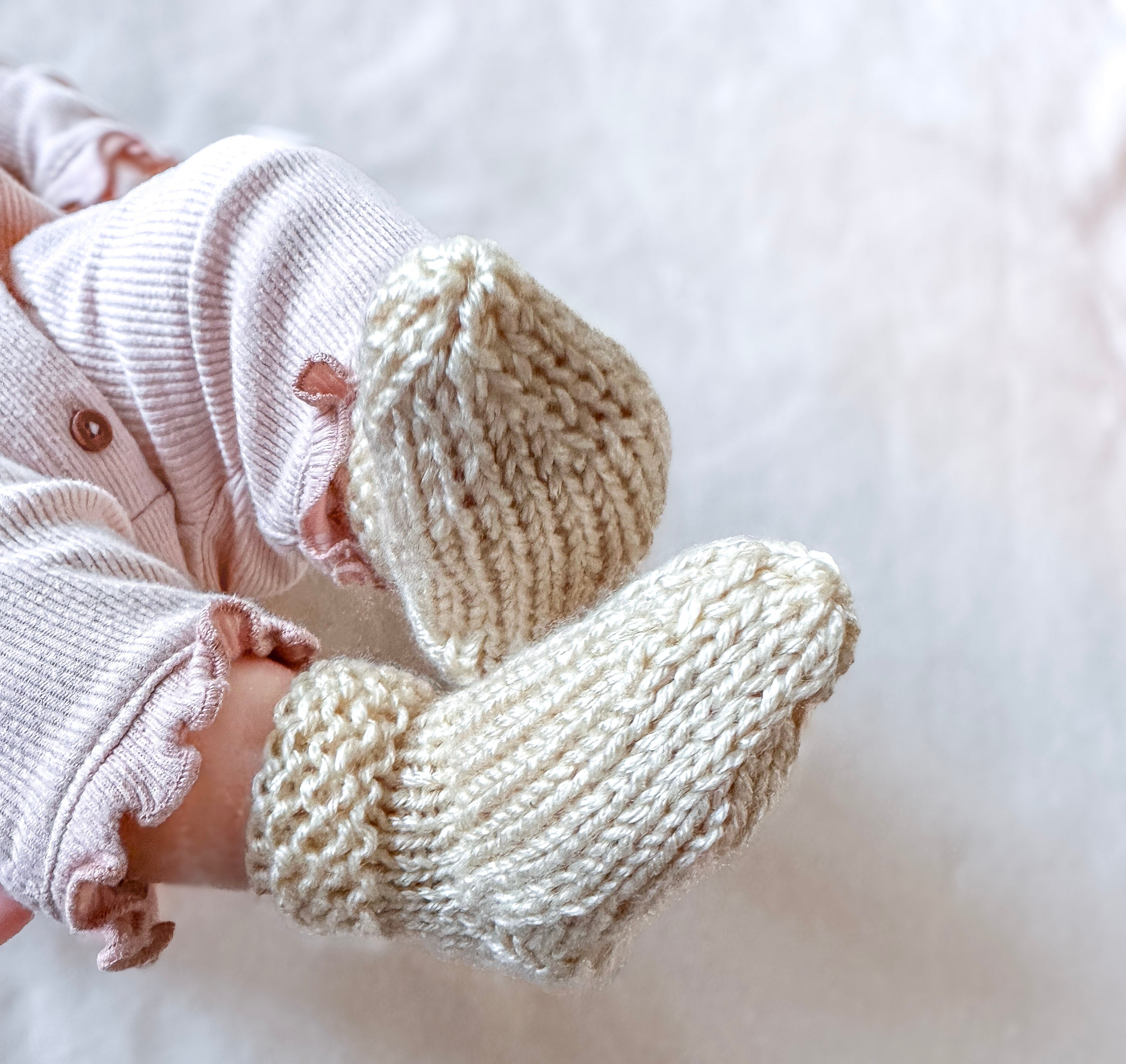 Jimmy Beans Wool Adorable Bouncing Bean Hat and Socks Knitting Kit for Little Ones