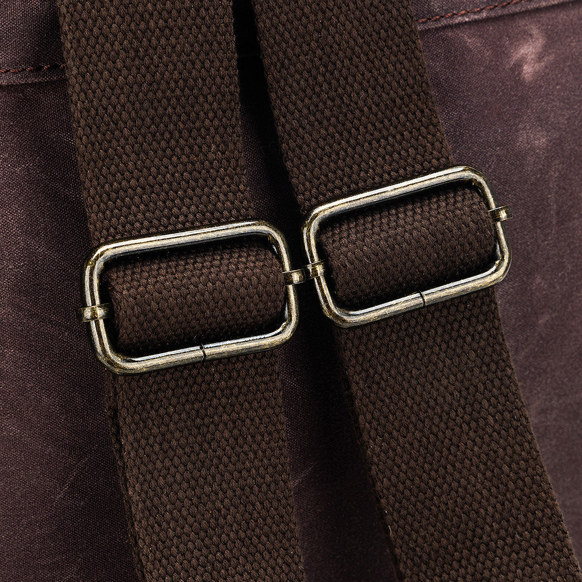 della Q Maker's Ideal Midi Backpack - Cocoa for Crafting Enthusiasts