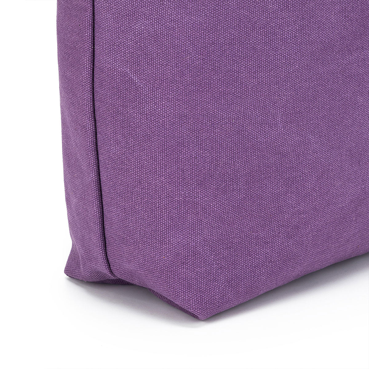 della Q Nora Bucket Bag - Plum: The Perfect Yarn and Craft Companion