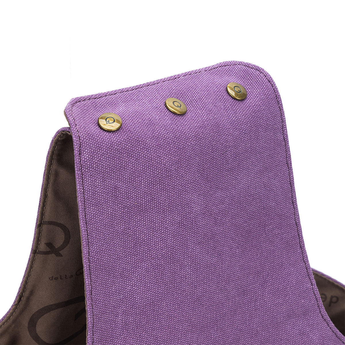 della Q Nora Bucket Bag - Plum: The Perfect Yarn and Craft Companion