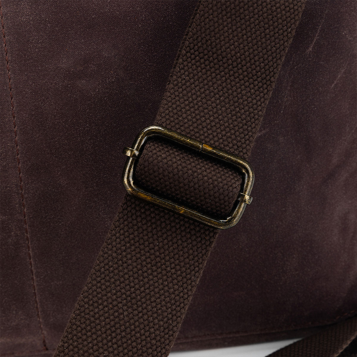 della Q Maker's Canvas Cocoa Rucksack - Ideal for Craft Projects