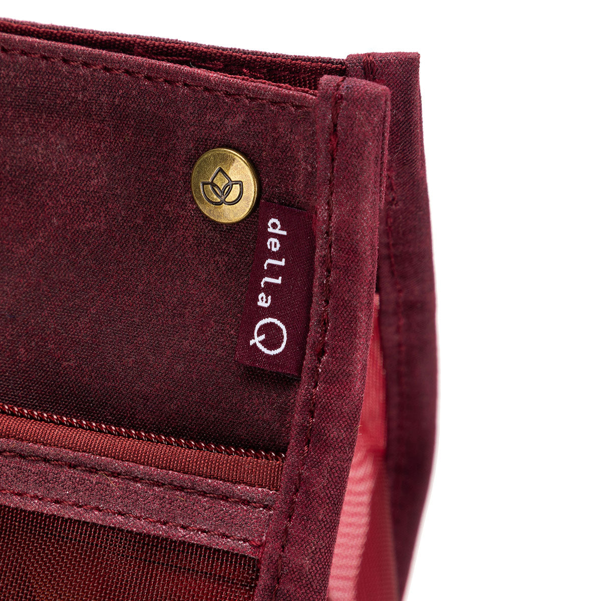 della Q Maker's Stylish Red Mesh Tote for Craft Enthusiasts