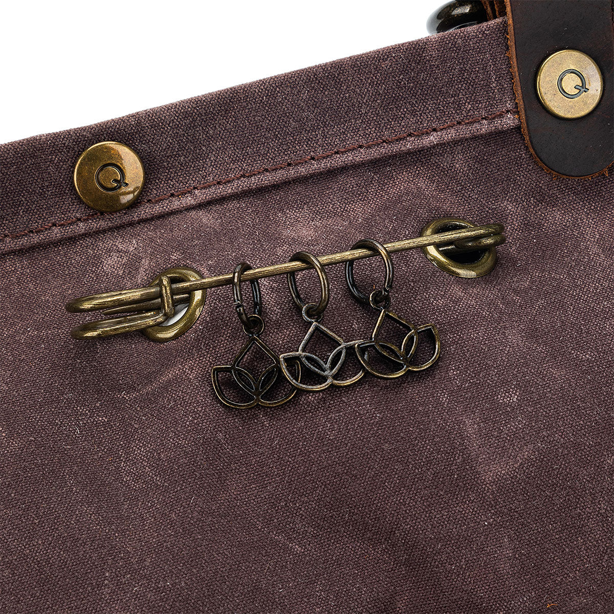 della Q Maker's Canvas Cocoa Rucksack - Ideal for Craft Projects
