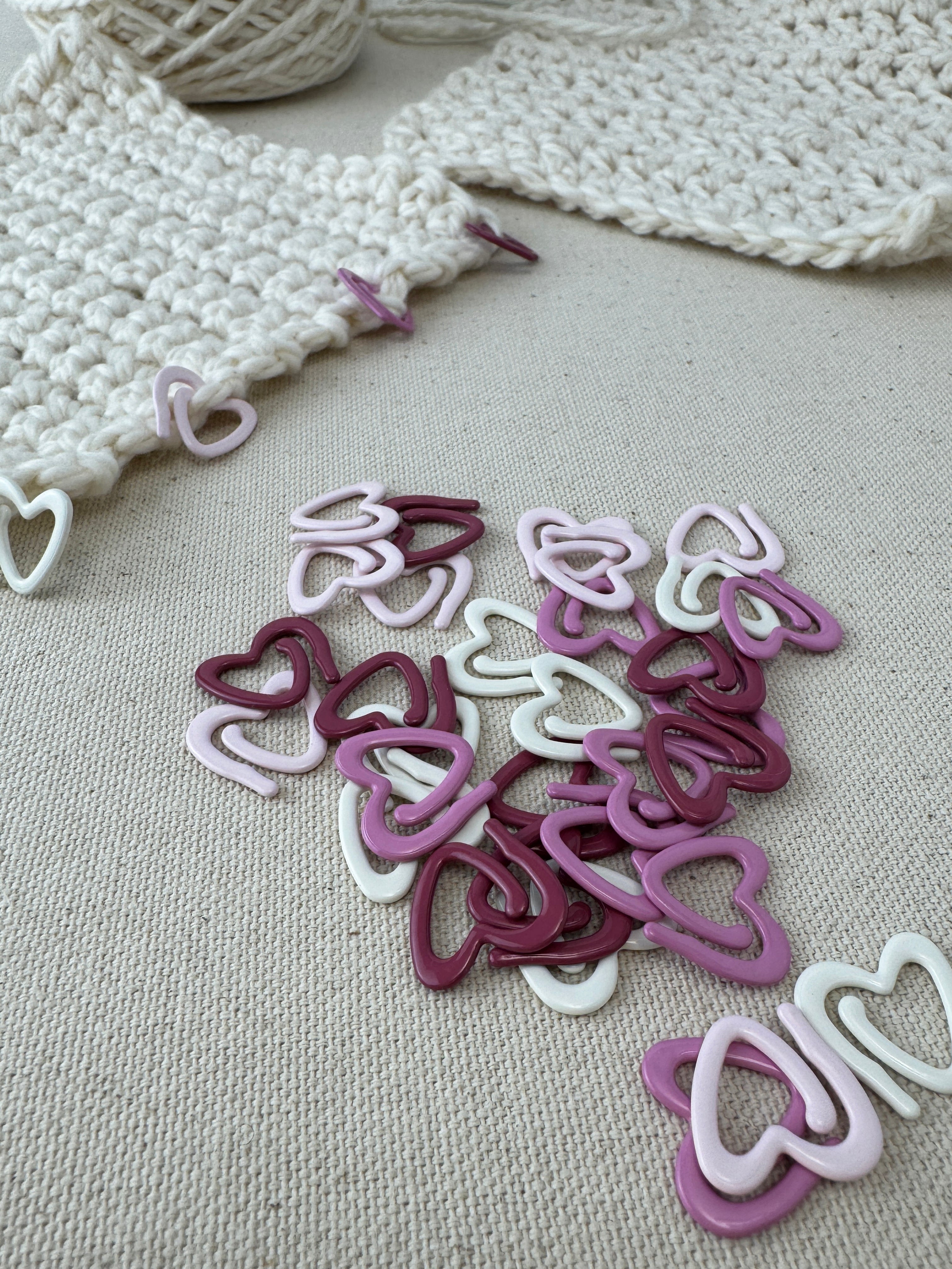 Allstitch Studio Premium Removable Stitch Markers - Adorable Pink Hearts