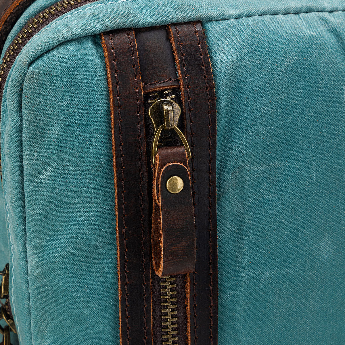 della Q Maker's Mini Messenger Bag - Teal, Lightweight & Water-Repellent