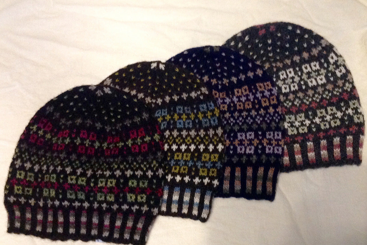 Jamieson's of Shetland Merrie Dancers Toorie Knitting Kit with Spindrift Yarn