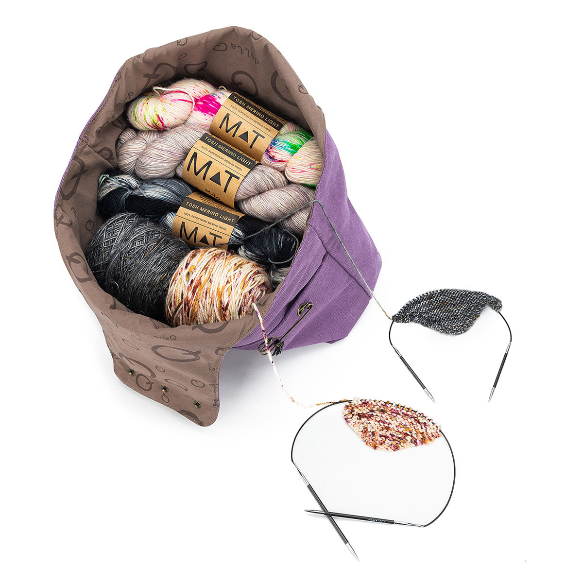 della Q Nora Bucket Bag - Plum: The Perfect Yarn and Craft Companion