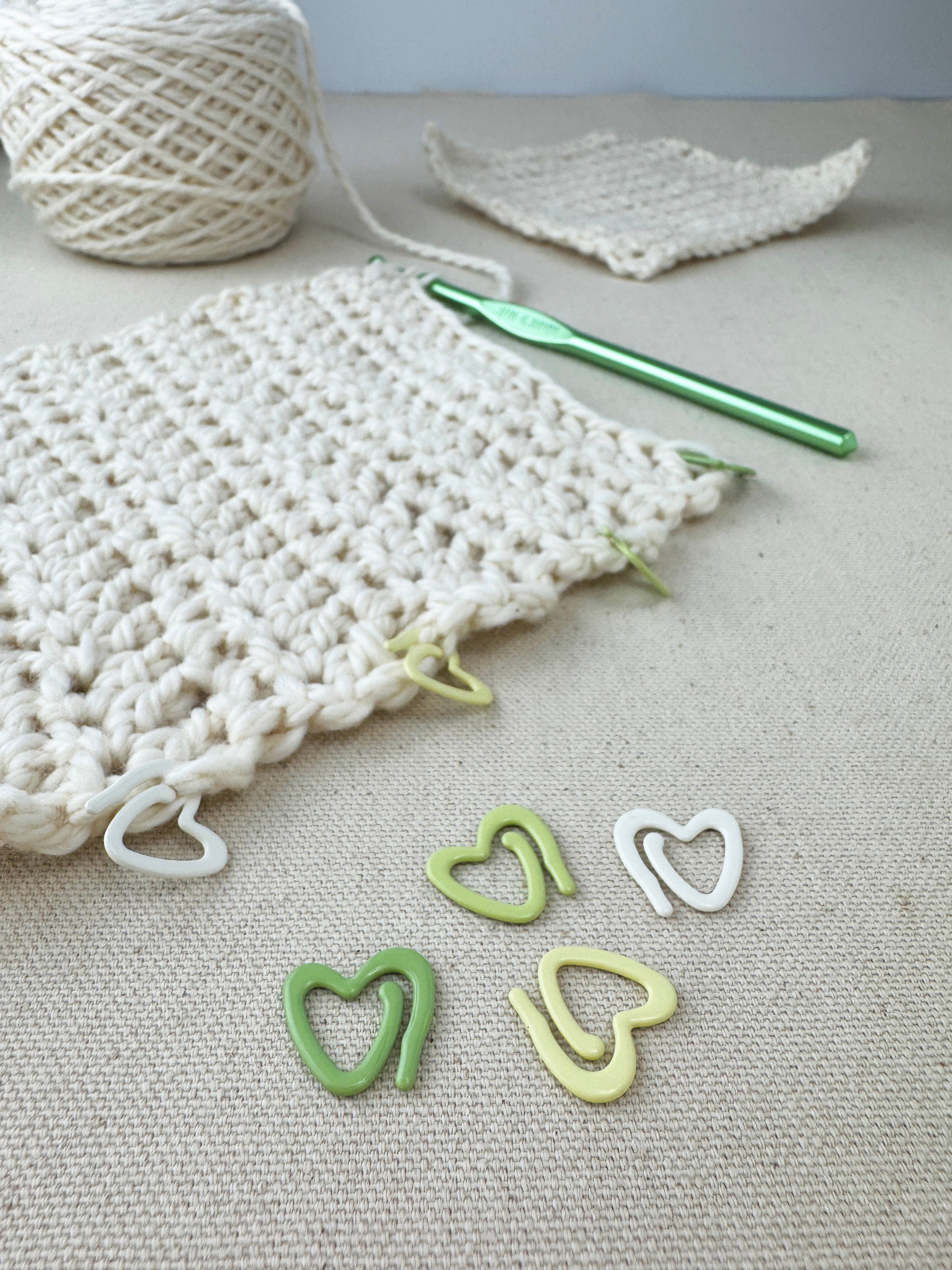 Allstitch Studio Premium Removable Stitch Markers - Vibrant Green Hearts