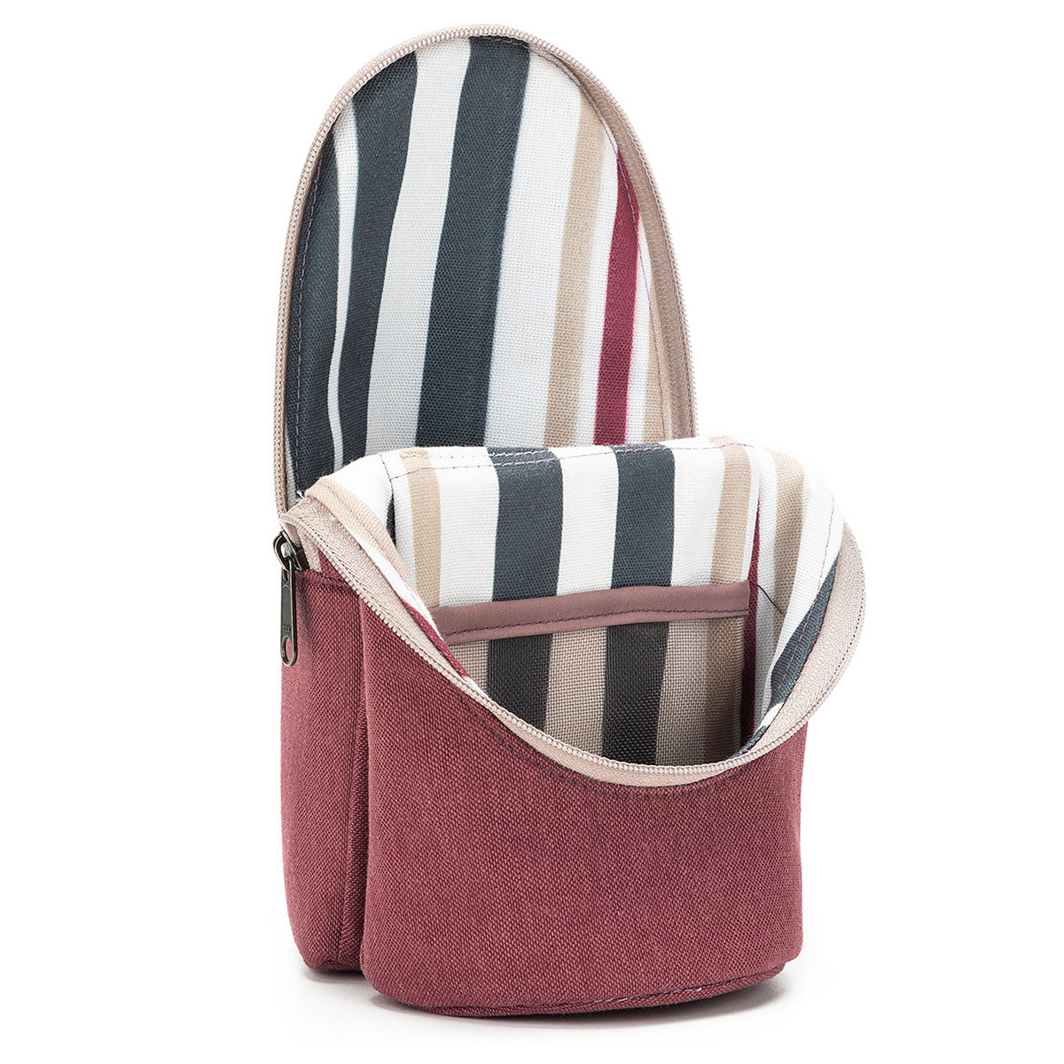 della Q Standing Needle Case - 600 - Linen Wine: The Ultimate Organizer