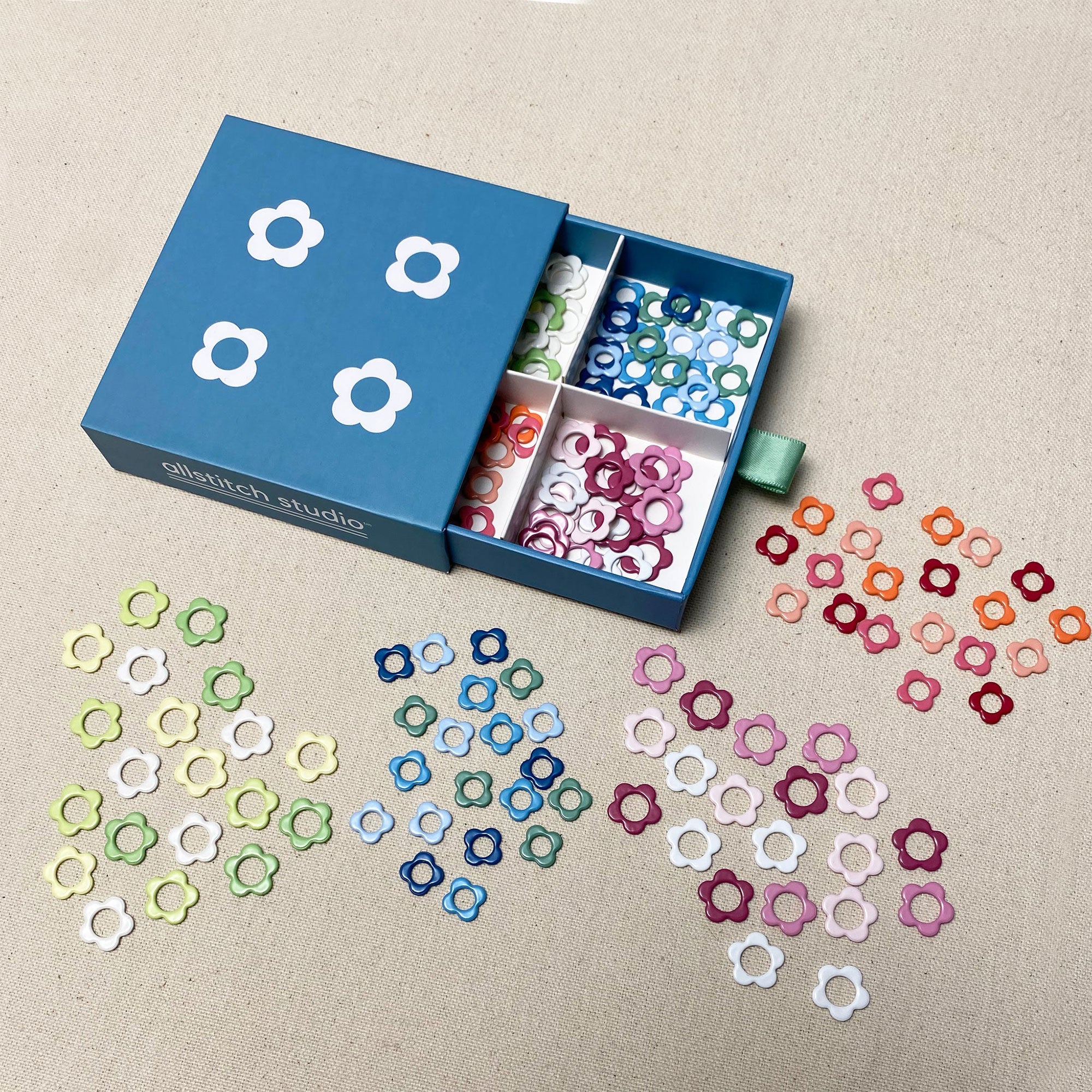 Allstitch Studio Seamless Flower and Star Stitch Marker Sampler Box Set - Ideal for Knitting and Crocheting