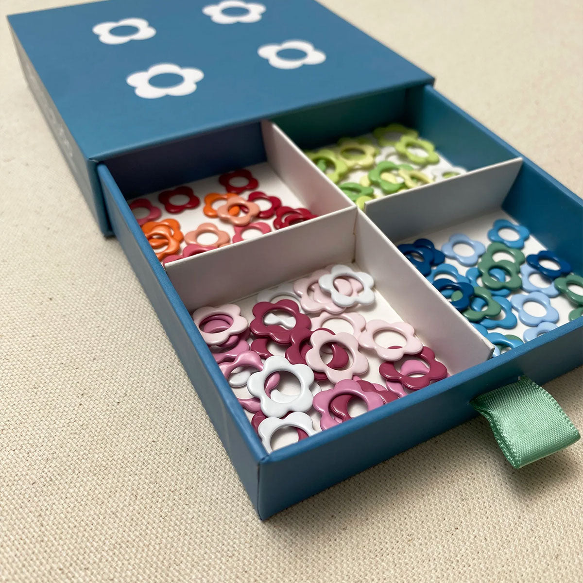 Allstitch Studio Seamless Flower and Star Stitch Marker Sampler Box Set - Ideal for Knitting and Crocheting