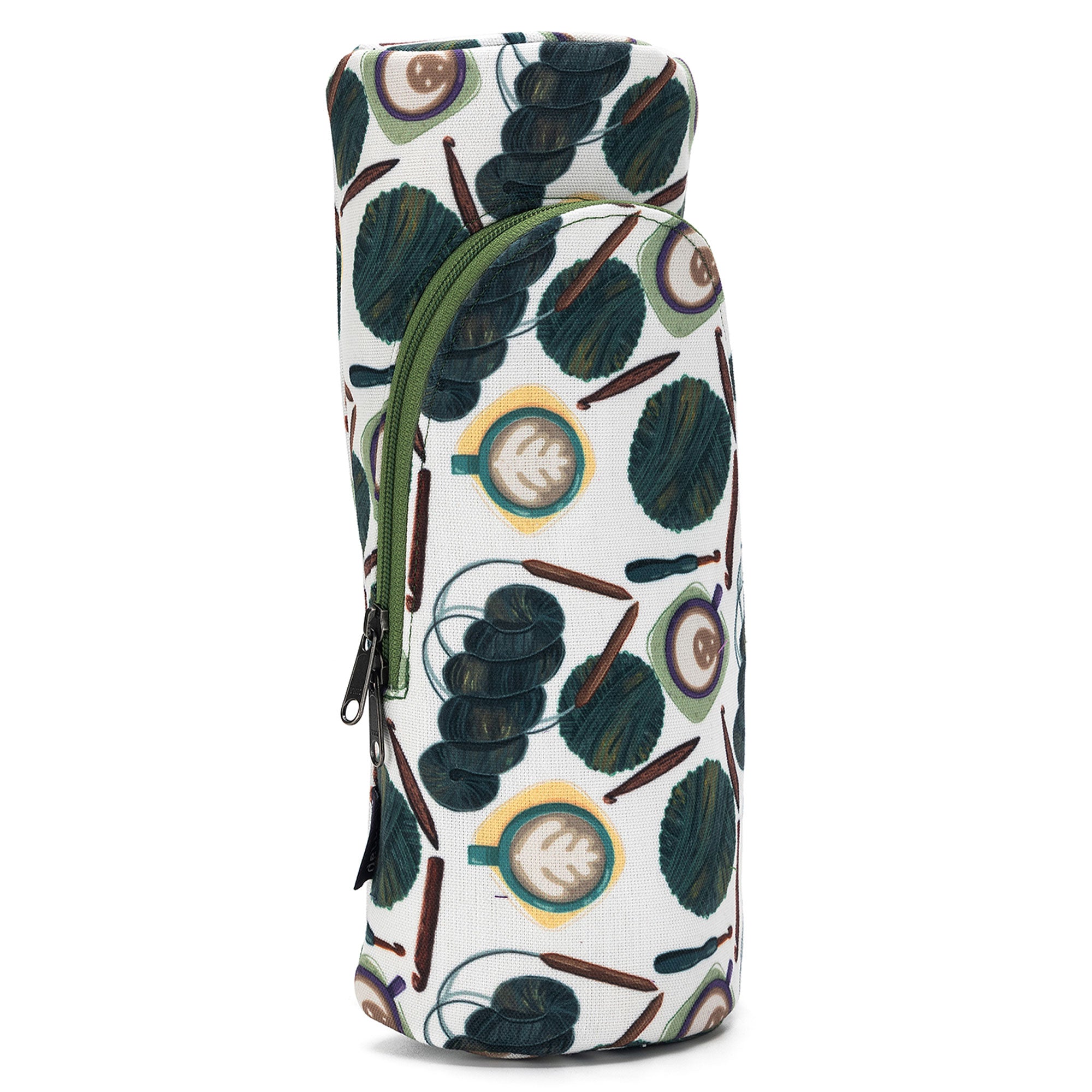 Della Q Standing Needle Case - 600 - Exclusive Fabric Print Collection in Coffee and Yarn Green
