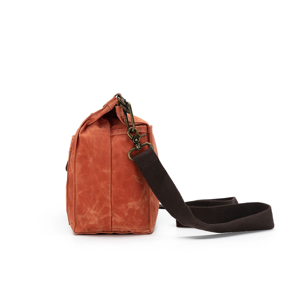 della Q Maker's Orange Canvas Rucksack - The Versatile Crafting Companion