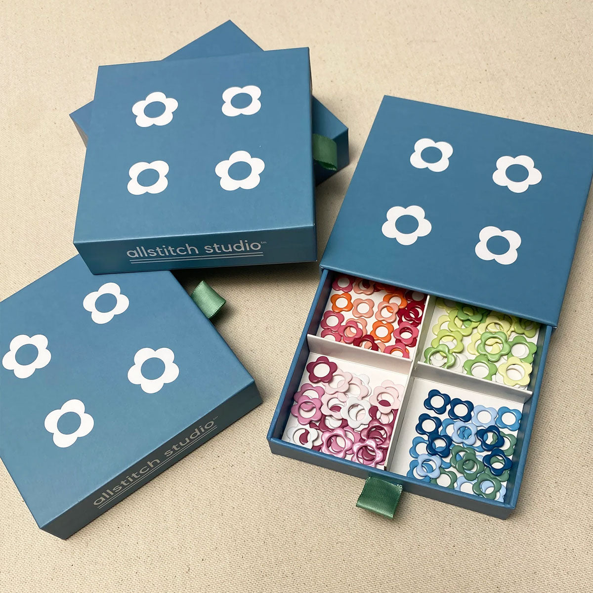 Allstitch Studio Seamless Flower and Star Stitch Marker Sampler Box Set - Ideal for Knitting and Crocheting