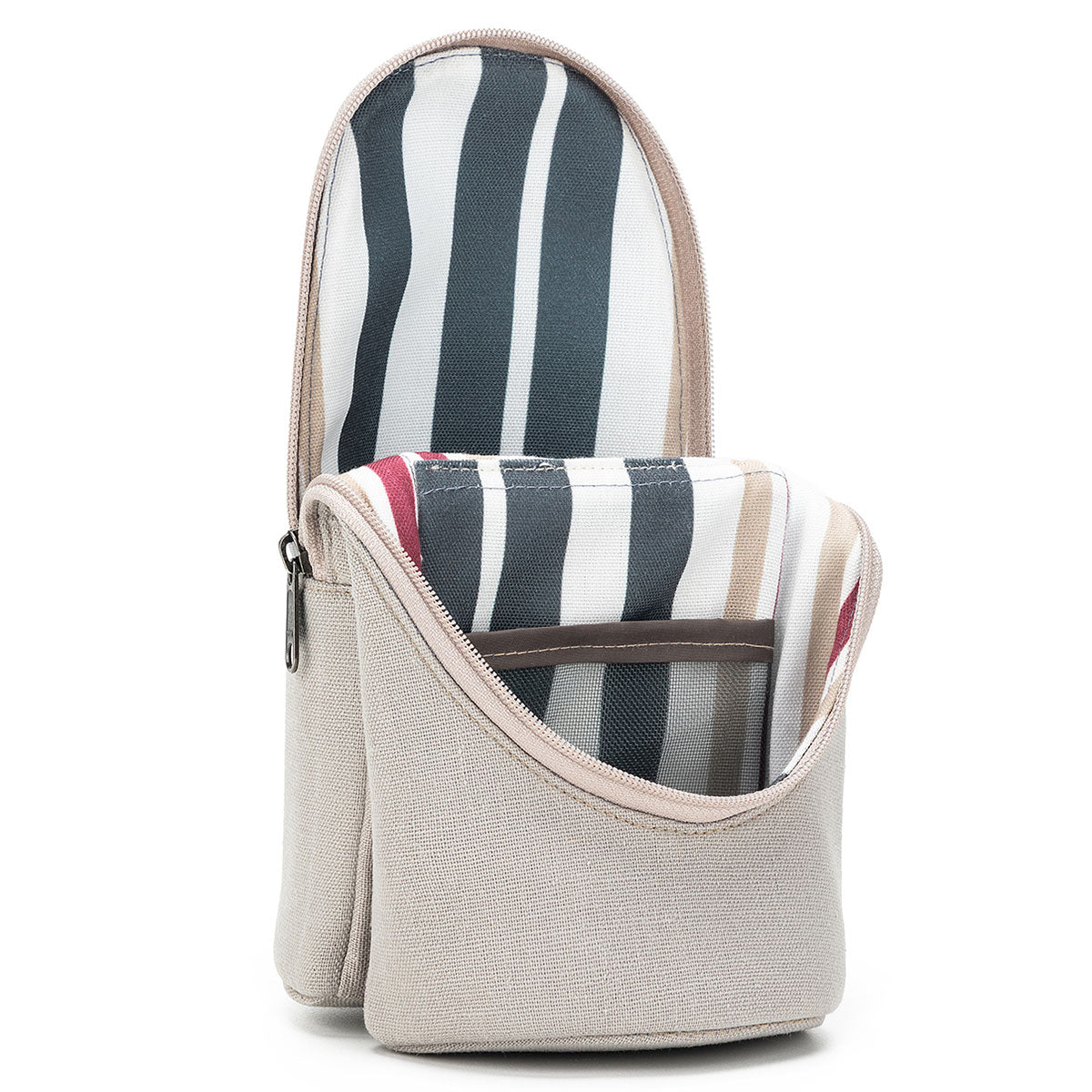 della Q Standing Needle Case - 600 - Premium Linen - Pebble Color